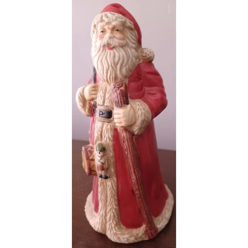 Vtg Musical St. Nicholas Santa wind up figurine Christmas. Rare. Doesn't work